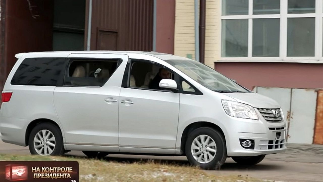 В Беларуси появился клон Toyota Alphard - Китайские автомобили